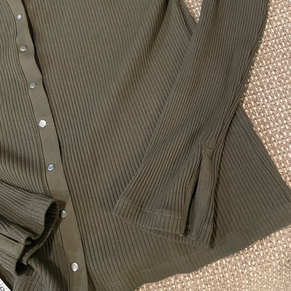 Madewell Snap-Front Cardigan Top Dried Olive Dark Green Size Small - Picture 5 of 8